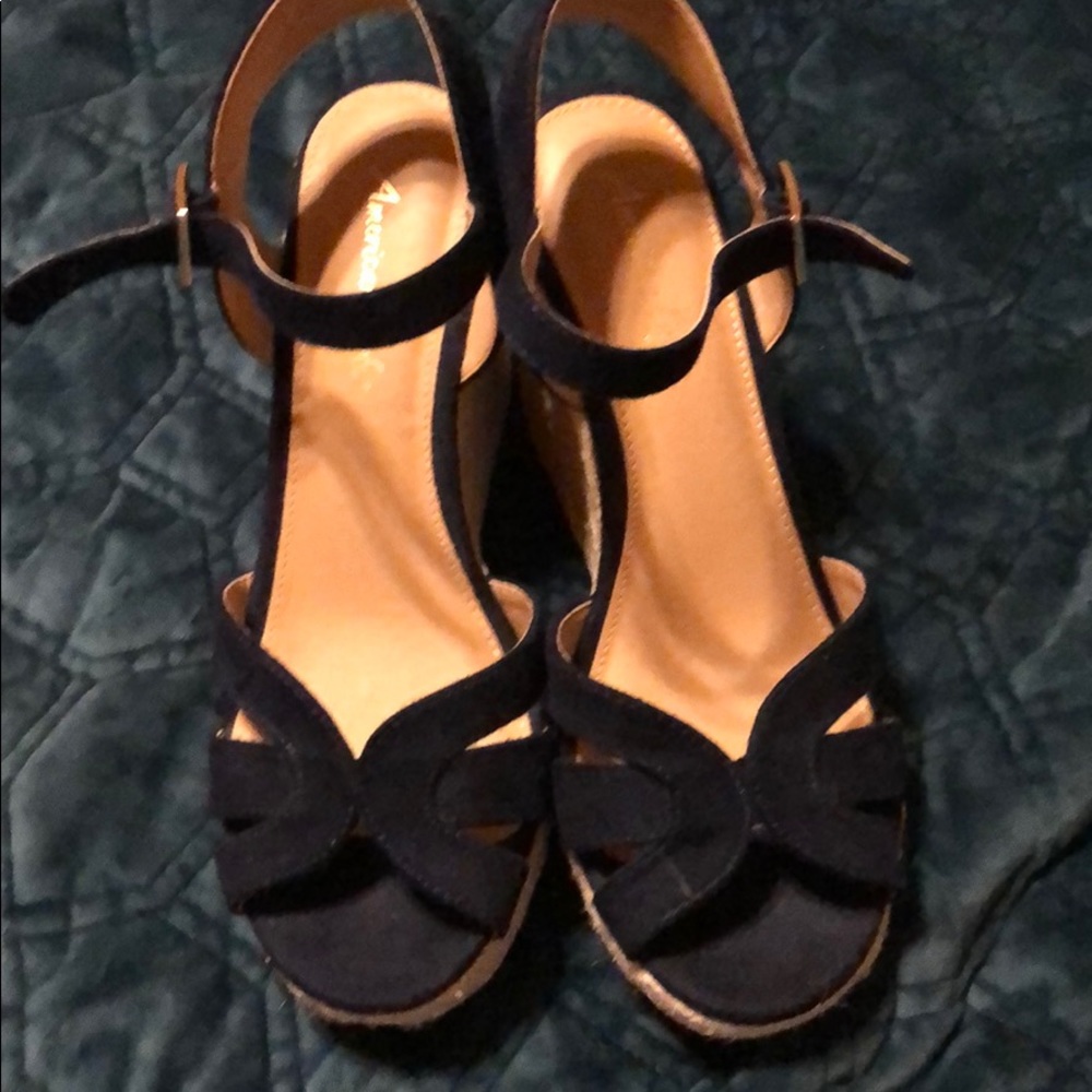 American Eagle Navy 4” Wedge